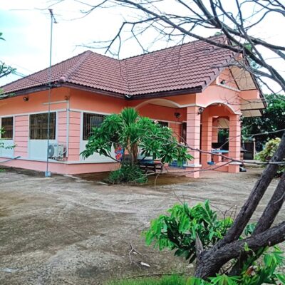 Stateuk, Buriram House 1.1 Rai of land